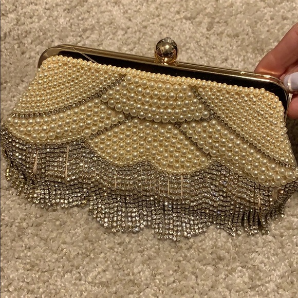 Handbags - Vintage Diamond and Pearl clutch